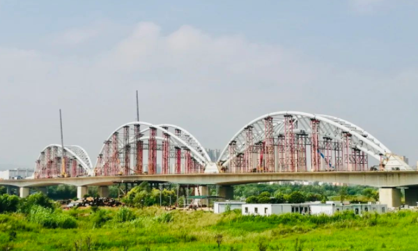     项目快讯|宝鸡市钛谷渭河大桥蝶形拱成功合龙！