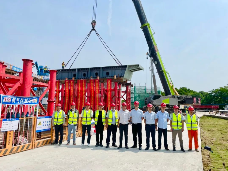 项目快讯|额头湾立交改造工程首吊圆满成功